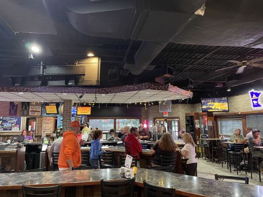 Big Louie's Bar and Grill by null