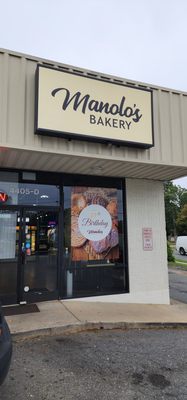 Manolo's Bakery by null