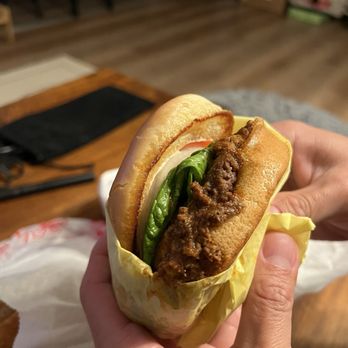Fair Oaks Burger - Chili Cheeseburger - Burgers Near Me - Altadena, California Fair Oaks Burger - Chili Cheeseburger - Burgers Near Me - Altadena, California
