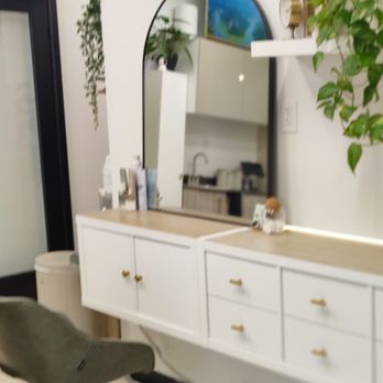 Grassroots Beauty Studio - Hair Extensions Near Me - Flourtown, Pennsylvania