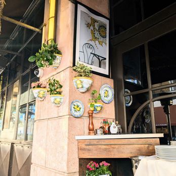 Via Alloro - Via Alloro. Beverly Hills, Ca - Italian Near Me - Beverly Hills, California Via Alloro - Via Alloro. Beverly Hills, Ca - Italian Near Me - Beverly Hills, California