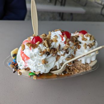 Ice Cream Fore-U - Banana boat - Ice Cream & Frozen Yogurt Near Me - West Lebanon, New Hampshire Ice Cream Fore-U - Banana boat - Ice Cream & Frozen Yogurt Near Me - West Lebanon, New Hampshire