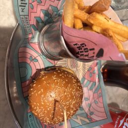 Hit the spot! Classic burger and frites Hit the spot! Classic burger and frites