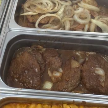 TreWin Takeout - Mac n cheese, beef with gravy and onions, and smothered pork chops - Soul Food Near Me - Portsmouth, Virginia TreWin Takeout - Mac n cheese, beef with gravy and onions, and smothered pork chops - Soul Food Near Me - Portsmouth, Virginia