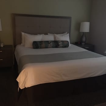 WorldMark Windsor - Master bedroom - Hotels Near Me - Windsor, California