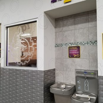 Planet Fitness - The brand new water fountain section. They added a bottle refiller. - Trainers Near Me - Melbourne, Florida