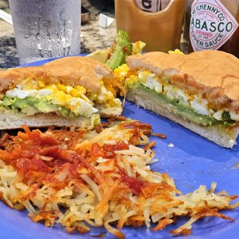Kountry Kitchen - Egg, cheese and avocado sandwich with hash browns - American Near Me - Kapaa, Hawaii Kountry Kitchen - Egg, cheese and avocado sandwich with hash browns - American Near Me - Kapaa, Hawaii