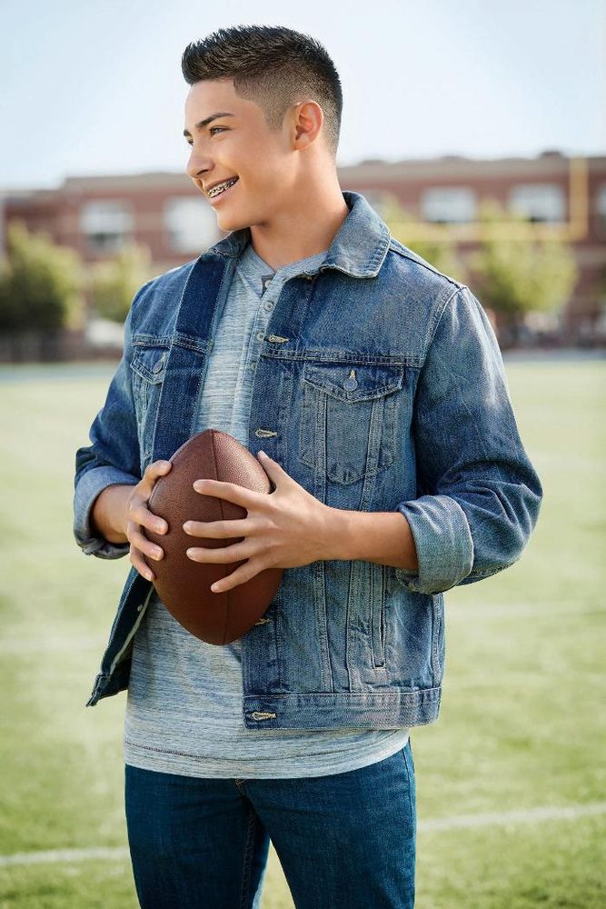 Fantastic Sams Hair Salons Logo