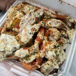 Seafood Palace - Fat boil with their special white sauce it was so delicious!