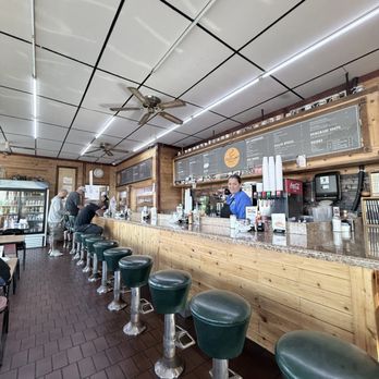 Dallas Diner - Classic Diner Seating - Breakfast & Brunch Near Me - Dallas, Texas Dallas Diner - Classic Diner Seating - Breakfast & Brunch Near Me - Dallas, Texas