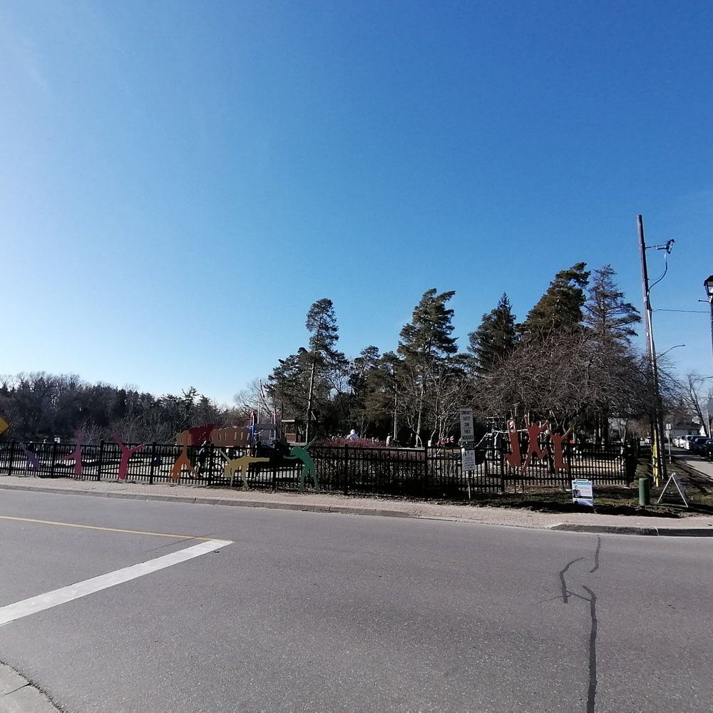 Mill Pond Park - Parking lot to the kid's playground - Parks Near Me - Richmond Hill, Ontario Mill Pond Park - Parking lot to the kid's playground - Parks Near Me - Richmond Hill, Ontario