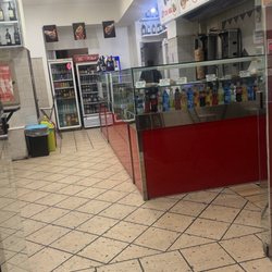 Mr Kebab Turco - When k want outside after seeing the cockroach and they literally threw it outside toward me, maybe they ok in Bangladesh .