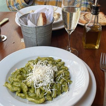 Uva - Cavatelli al Fior di Pesto - Italian Near Me - New York, New York