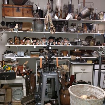 Elsie Bell's Antique Mall - Antiques Near Me - Palatka, Florida