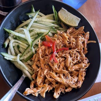 Bao Bao House - Shredded Chicken with Spicy Pepper - Chinese Near Me - Springfield, Oregon Bao Bao House - Shredded Chicken with Spicy Pepper - Chinese Near Me - Springfield, Oregon