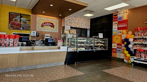 Red Ribbon Bakeshop by null