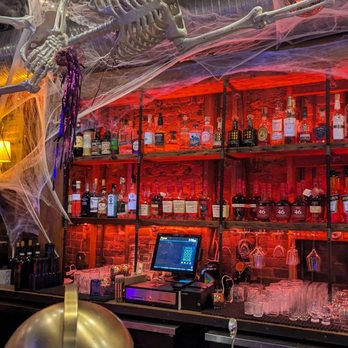 High Note at Hamp and Harry's