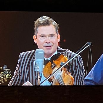 Grand Ole Opry - Ketch Secor from Old Crow Medicine Show. - Music Venues Near Me - Nashville, Tennessee Grand Ole Opry - Ketch Secor from Old Crow Medicine Show. - Music Venues Near Me - Nashville, Tennessee