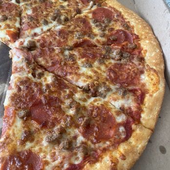 Wings Pizza Y Mas - Pepperoni and sausage pizza - Pizza Near Me - Laurel, Maryland Wings Pizza Y Mas - Pepperoni and sausage pizza - Pizza Near Me - Laurel, Maryland