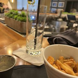 Marshall's Landing - What happened to service? Used to be so good.