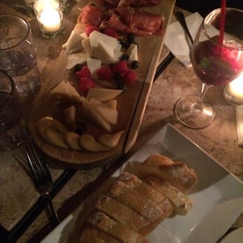 Ten Degrees Bar - Soo good!!!! - Gastropubs Near Me - New York, New York
