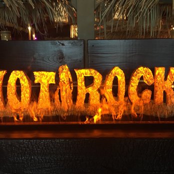 Hot Rocks - New American Near Me - Wisconsin Dells, Wisconsin