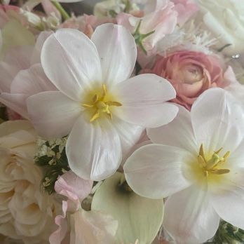 Creative Floral Designs - Floral Designers Near Me - San Gabriel, California
