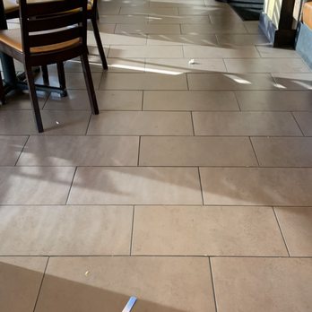 Max's Restaurant - Milpitas - Dirty floor. Wished i took a photo of their floor leading to the kitchen. - Filipino Near Me - Milpitas, California