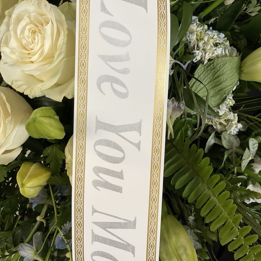 Pettle's Flowers - Love You Mom banner added - Florists Near Me - Salina, Kansas Pettle's Flowers - Love You Mom banner added - Florists Near Me - Salina, Kansas