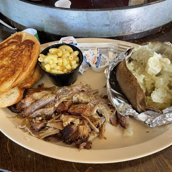 Smoking Barrels BBQ - St. Louis - Lunch special - 6 oz. Pulled Pork Lunch Plate - Barbeque Near Me - St. Louis, Missouri