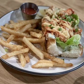 Station 16 - Lobster Roll Dinner - Seafood Near Me - Sacramento, California Station 16 - Lobster Roll Dinner - Seafood Near Me - Sacramento, California