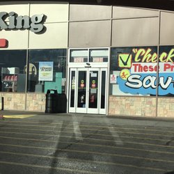 Food King Cost Plus - El Paso - The address above the door.