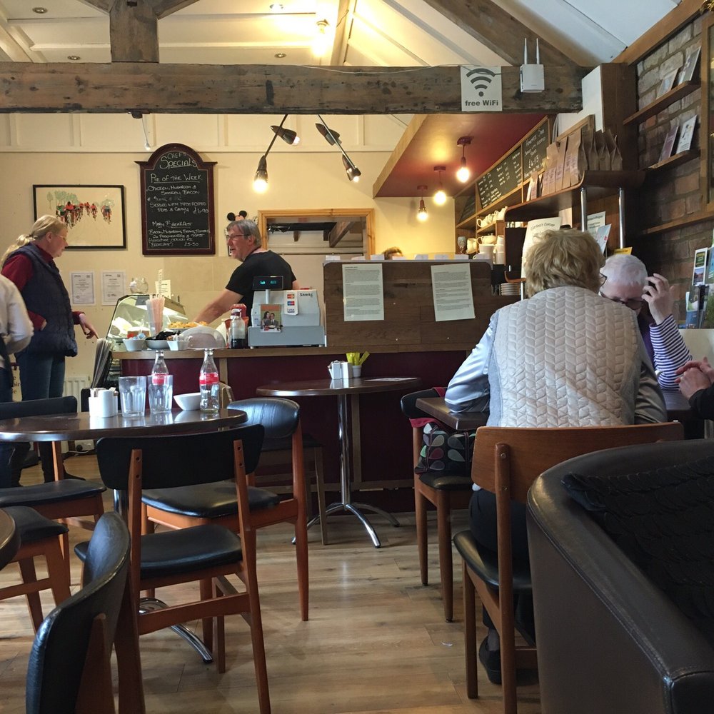 Claytons Corner - Interior - Desserts Near Me - Market Rasen, NLN