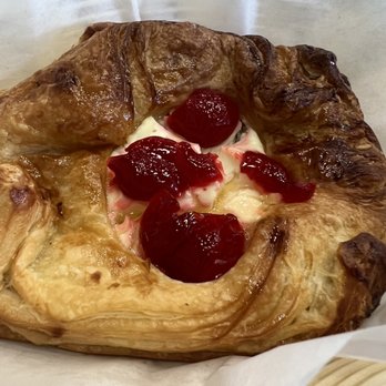 Le Paris Brest Cafe - Cheese danish - Patisserie/Cake Shop Near Me - Henderson, Nevada