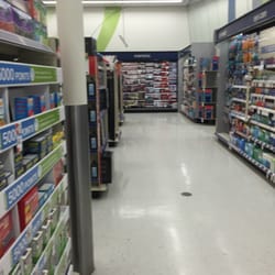 Walgreens - Franklin Walgreens -- 160 East Central Street / Route 140, At King Street Junction, Franklin                  Interior
