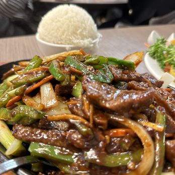 Swatow Restaurant - Sizzling beef tenderloin. - Chinese Near Me - Toronto, Ontario Swatow Restaurant - Sizzling beef tenderloin. - Chinese Near Me - Toronto, Ontario