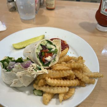 Peach Valley Café - Mediterranean rap - Breakfast & Brunch Near Me - Mount Dora, Florida Peach Valley Café - Mediterranean rap - Breakfast & Brunch Near Me - Mount Dora, Florida