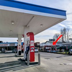 Chicago Gyros - It's behind the Mobile gas station