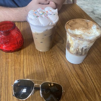 Harlow and pearl - Birthday cake latte & maple blueberry cinnamon latte w/vanilla cold foam - Coffee & Tea Near Me - Mount Pleasant, South Carolina