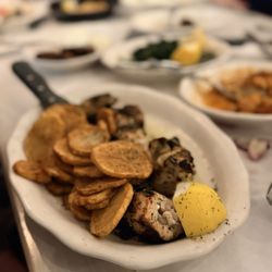 Telly's Taverna - Chicken souvlaki