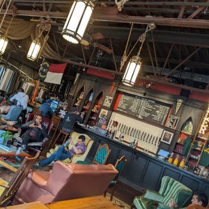 PETTY THIEVES BREWING COMPANY - 141 Photos & 52 Reviews - 413 Dalton ...