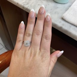 White tip acrylic White tip acrylic