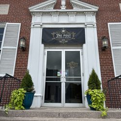 The Post Bakery & Bistro - Entrance (FYI no wheelchair access, yet. But they are working on a solution)