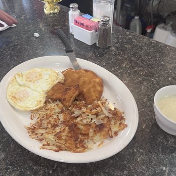 Pilich Station Grill - Kentucky Breakfast Special! Fried breaded chicken, homemade country gravy, 2 eggs biscuits and hashbrowns - American Near Me - Blue Island, Illinois