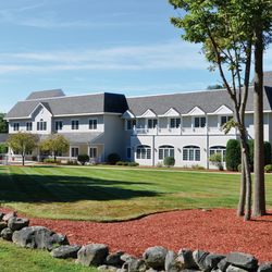 Masconomet Healthcare Center - Whittier Health Network Masconomet Healthcare Center Skilled Nursing Facility Topsfield MA Massachusetts