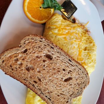 The Encounter Cafe - Garden turkey omelet - Coffee & Tea Near Me - Iowa City, Iowa