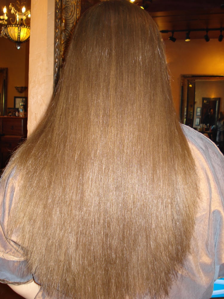Lillian's Hair Color Studio Logo