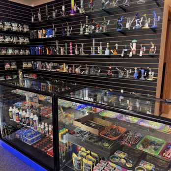 cigarette outlet emporia kansas Outlet, 1711 W 6th Ave, Emporia, KS 66801-2408, US TOP 10 BEST Tobacco Shops
