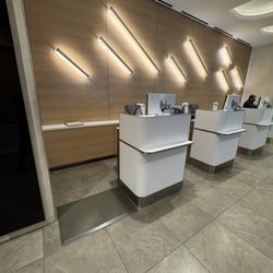 American Airlines Flagship Lounge - Reception