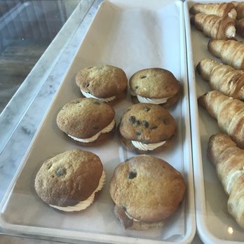 Le Torte Dolci - Whoopi's Pies - Bakeries Near Me - Springfield, Ohio